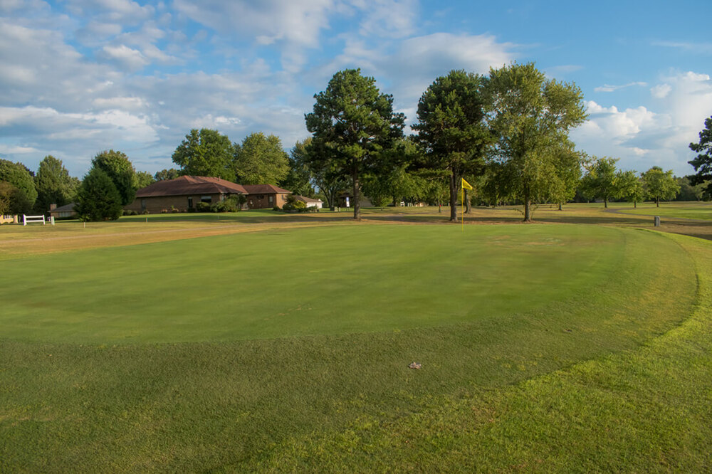 twin lakes number 10 green